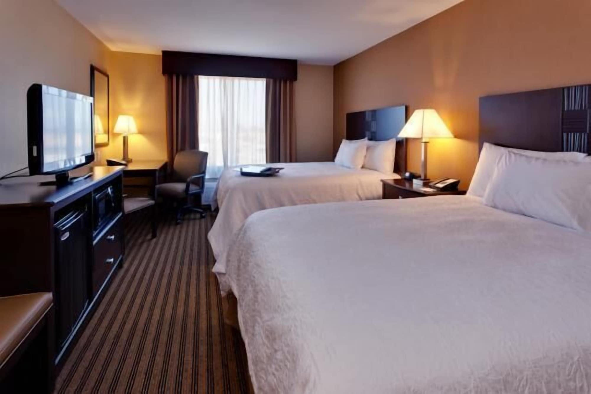 Hampton Inn & Suites Fresno - Northwest Herndon Экстерьер фото