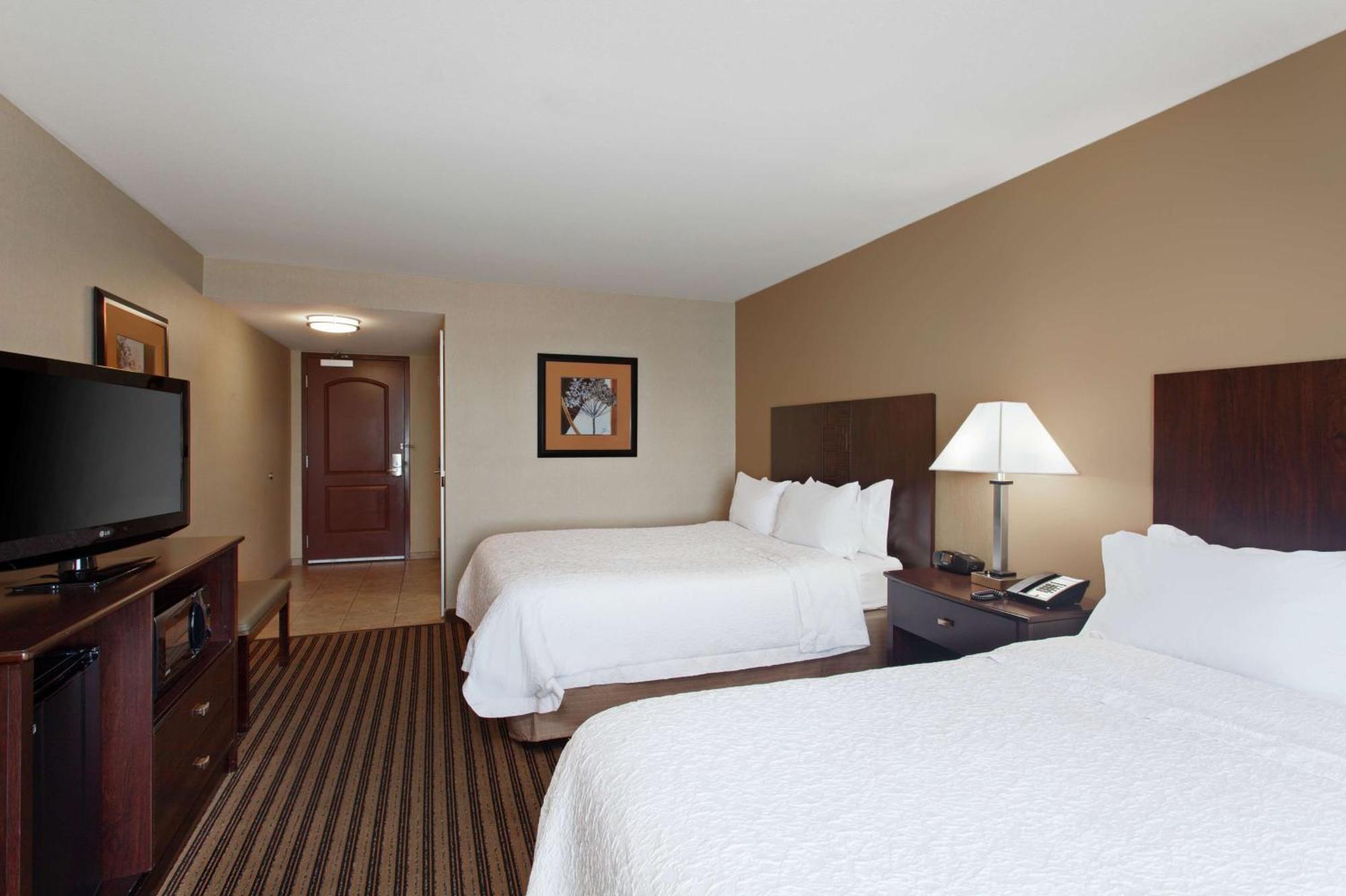 Hampton Inn & Suites Fresno - Northwest Herndon Экстерьер фото