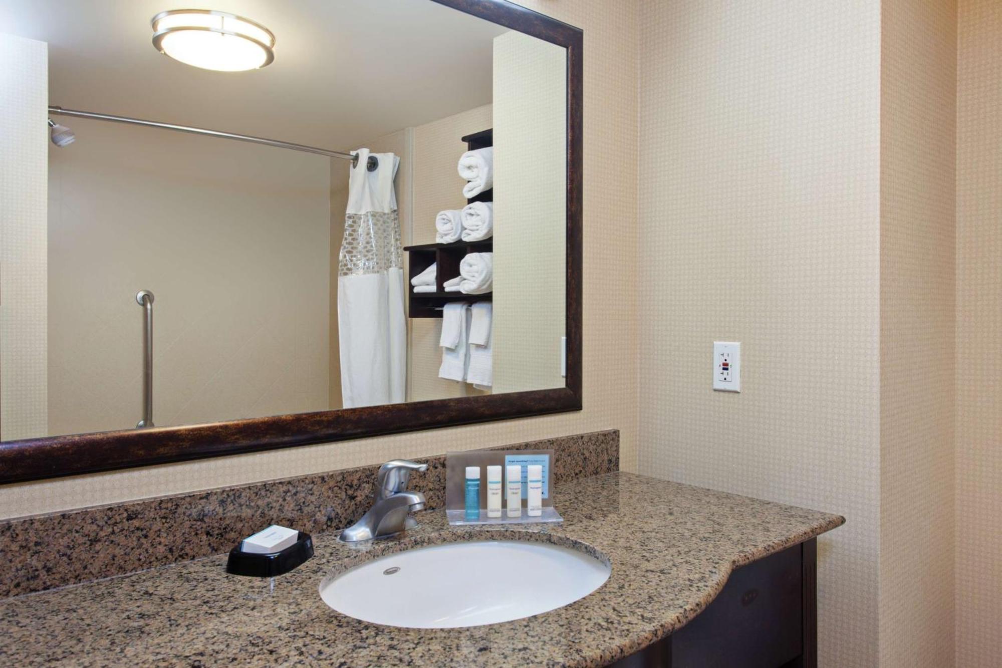 Hampton Inn & Suites Fresno - Northwest Herndon Экстерьер фото